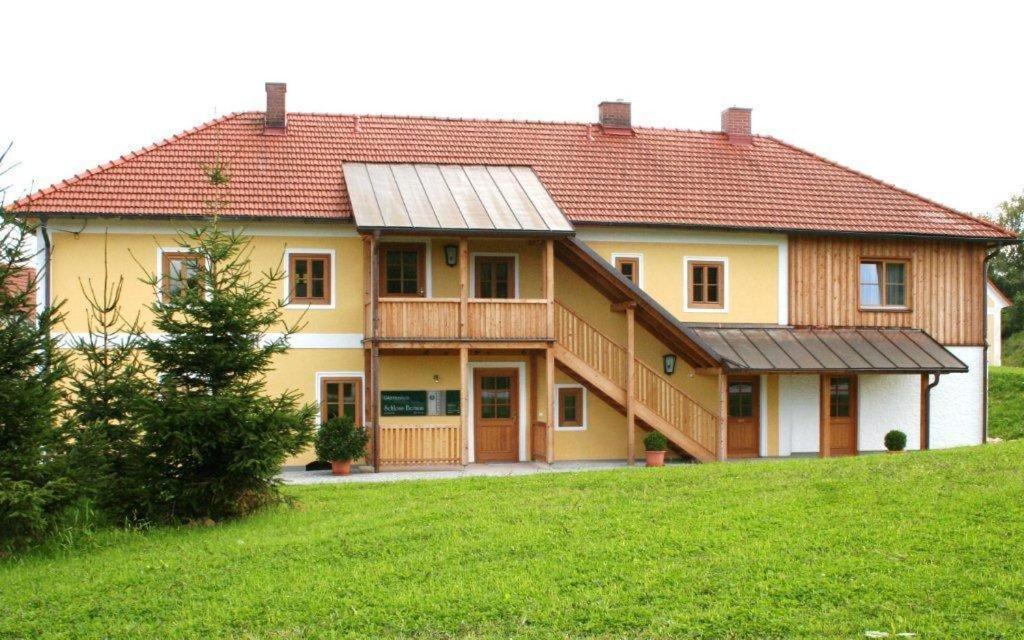 فندق Fischlhamفي  Gastehaus Schloss Bernau المظهر الخارجي الصورة
