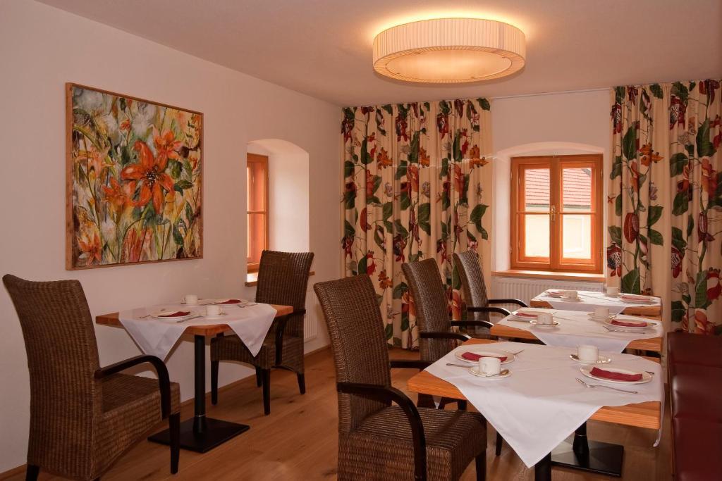 فندق Fischlhamفي  Gastehaus Schloss Bernau المظهر الخارجي الصورة