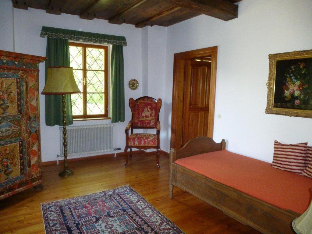 فندق Fischlhamفي  Gastehaus Schloss Bernau الغرفة الصورة